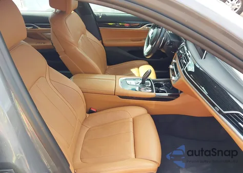 2020 BMW 740I z USA, uszkodzony, nr VIN WBA7T2C0XLGF96842